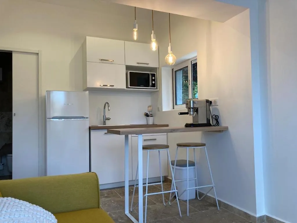 Charmant Studio Dans Villa - Parking - Jardin La Seyne-sur-Mer 0*,  Γαλλία